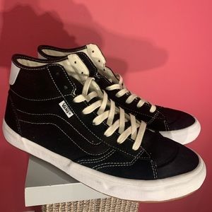 Lizzy armanto pro skate shoes